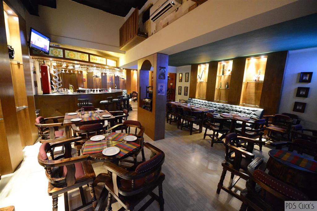 Golden Tulip Udaipur Hotell Restaurang bild